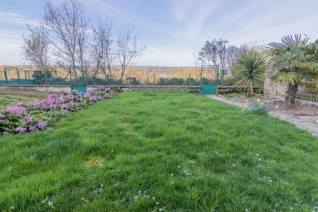 Maison Chaleureuse-Grand Jardin-Proche Saumur Parnay Buitenkant foto